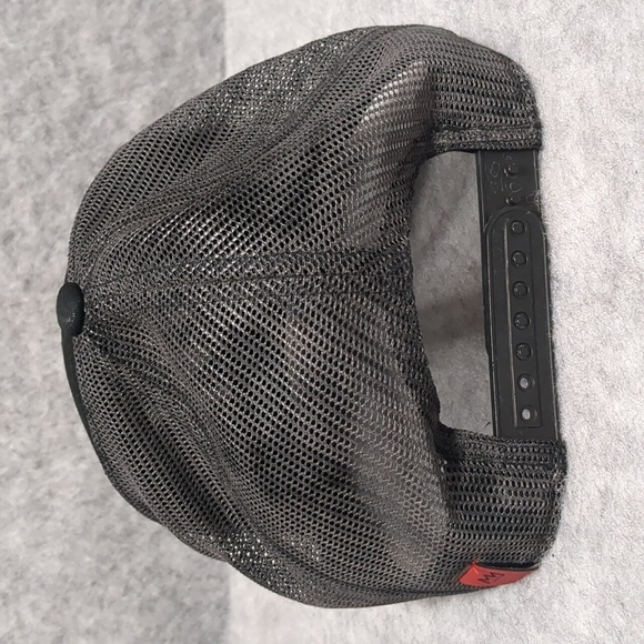 MAMMOTH MOUNTAIN Logo Snap  Hat Black on Black Adjustable - Picture 3 of 7